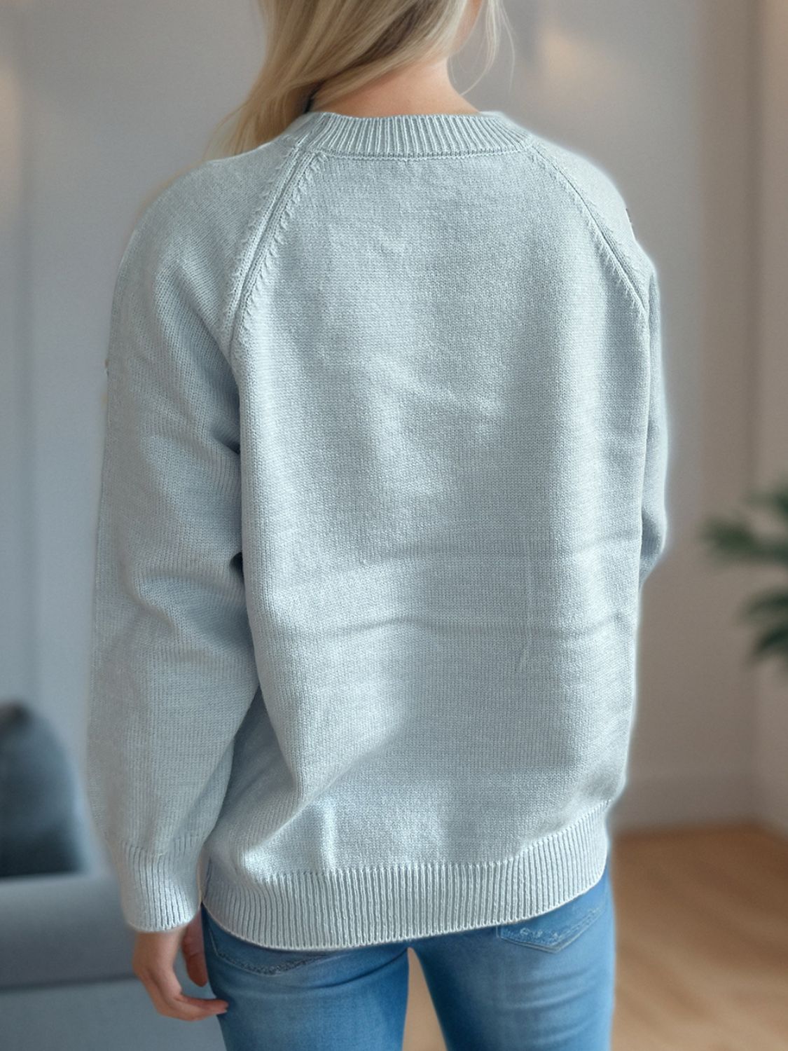 Hana | Floral sweater with a crew neck and raglan sleeves