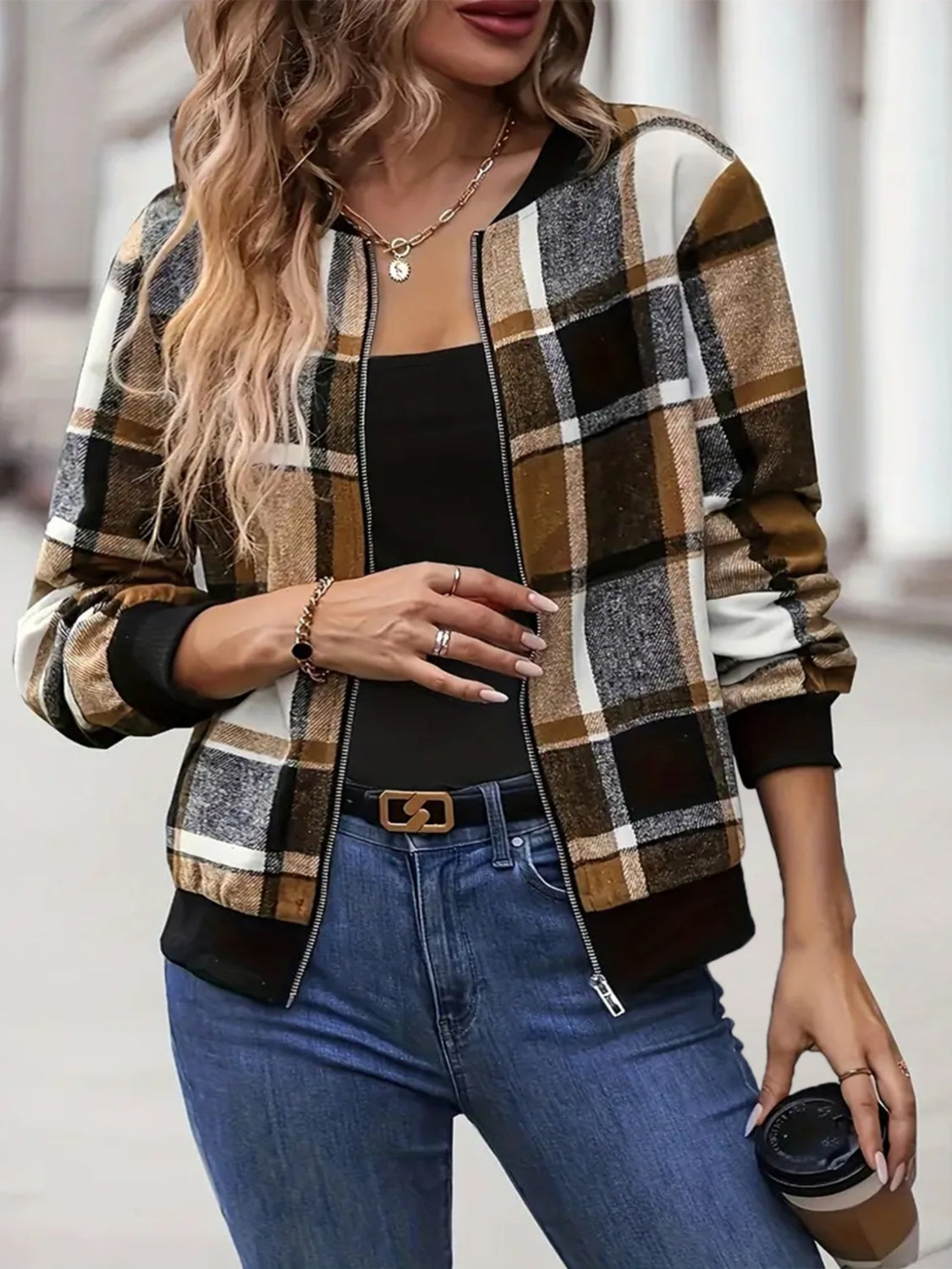 Klara | Oversized checked jacket with baseball collar and zip fastening