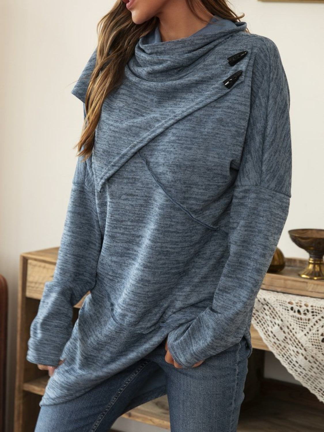 Matilde | Long sleeve t-shirt with asymmetric hem and cowl neckline