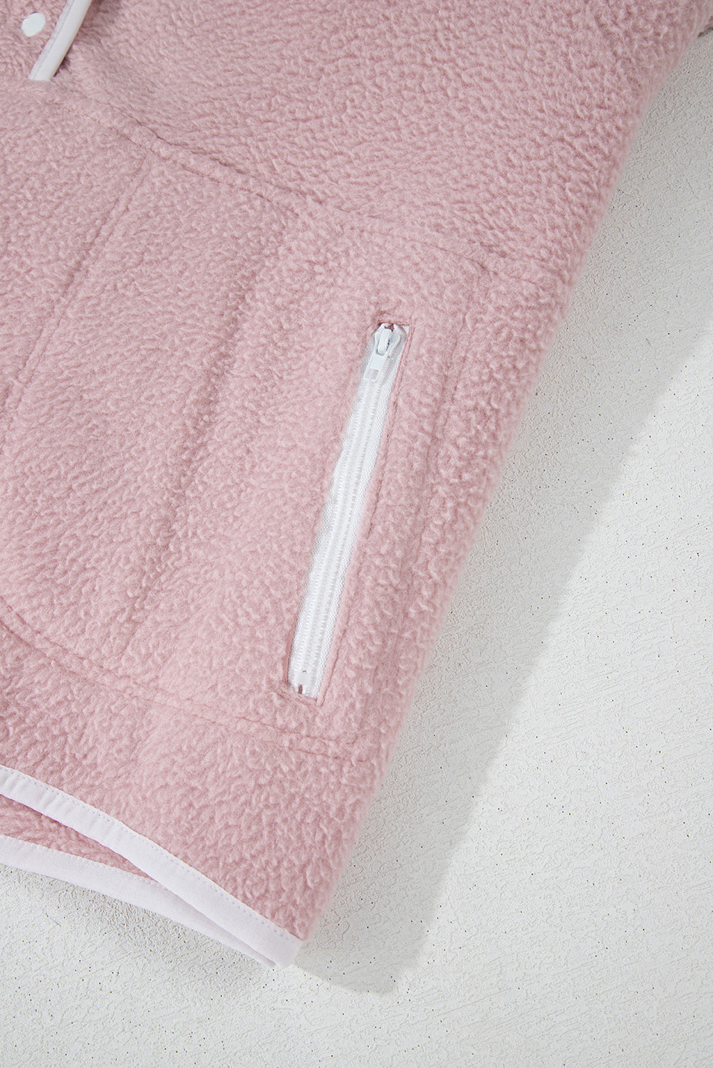 Natalia | Long-sleeved sweatshirt with a half-length snap fastening and side slit pockets