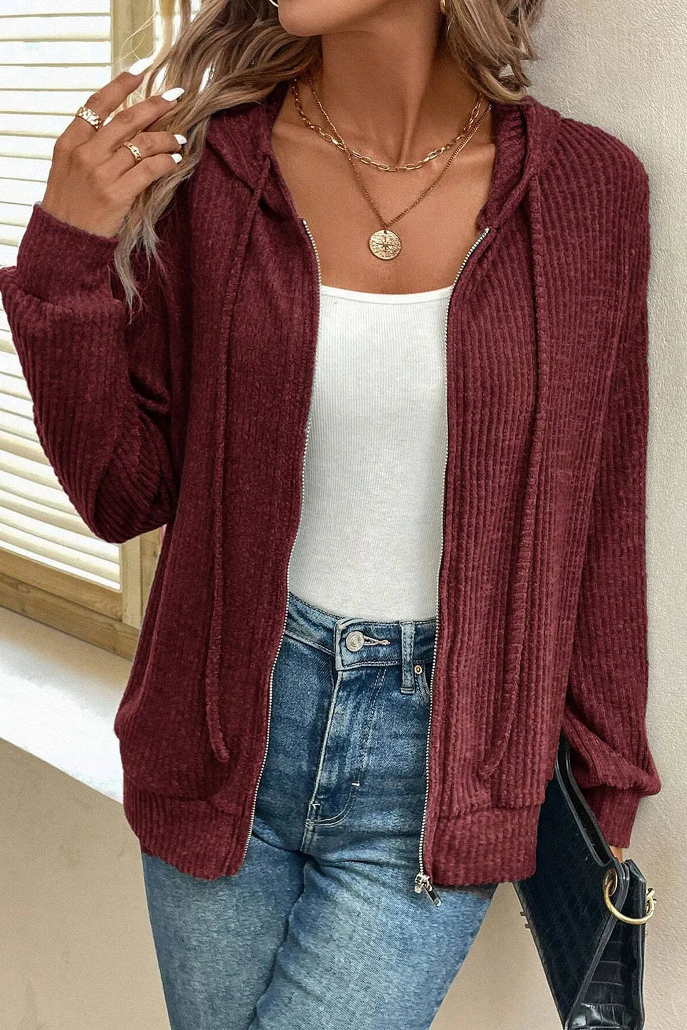 Bernadette | Long sleeve hooded jacket with drawstring and zip fastening