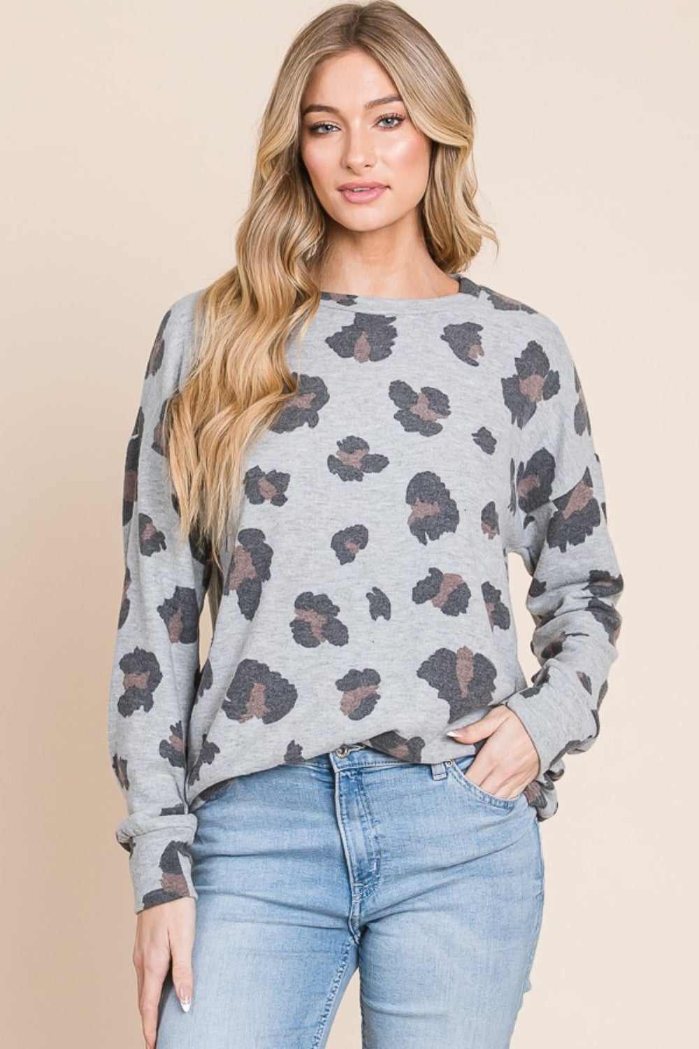Isadora | Leopard print t-shirt with dropped shoulder