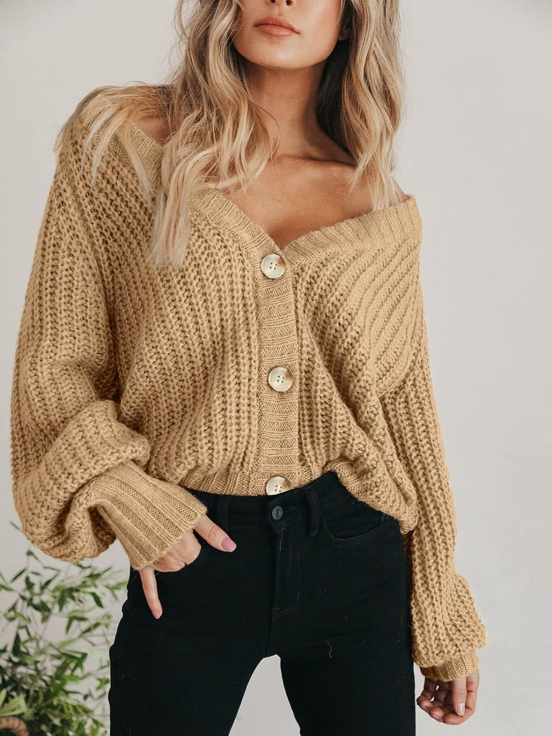 Pilar | Long sleeve cardigan with buttons