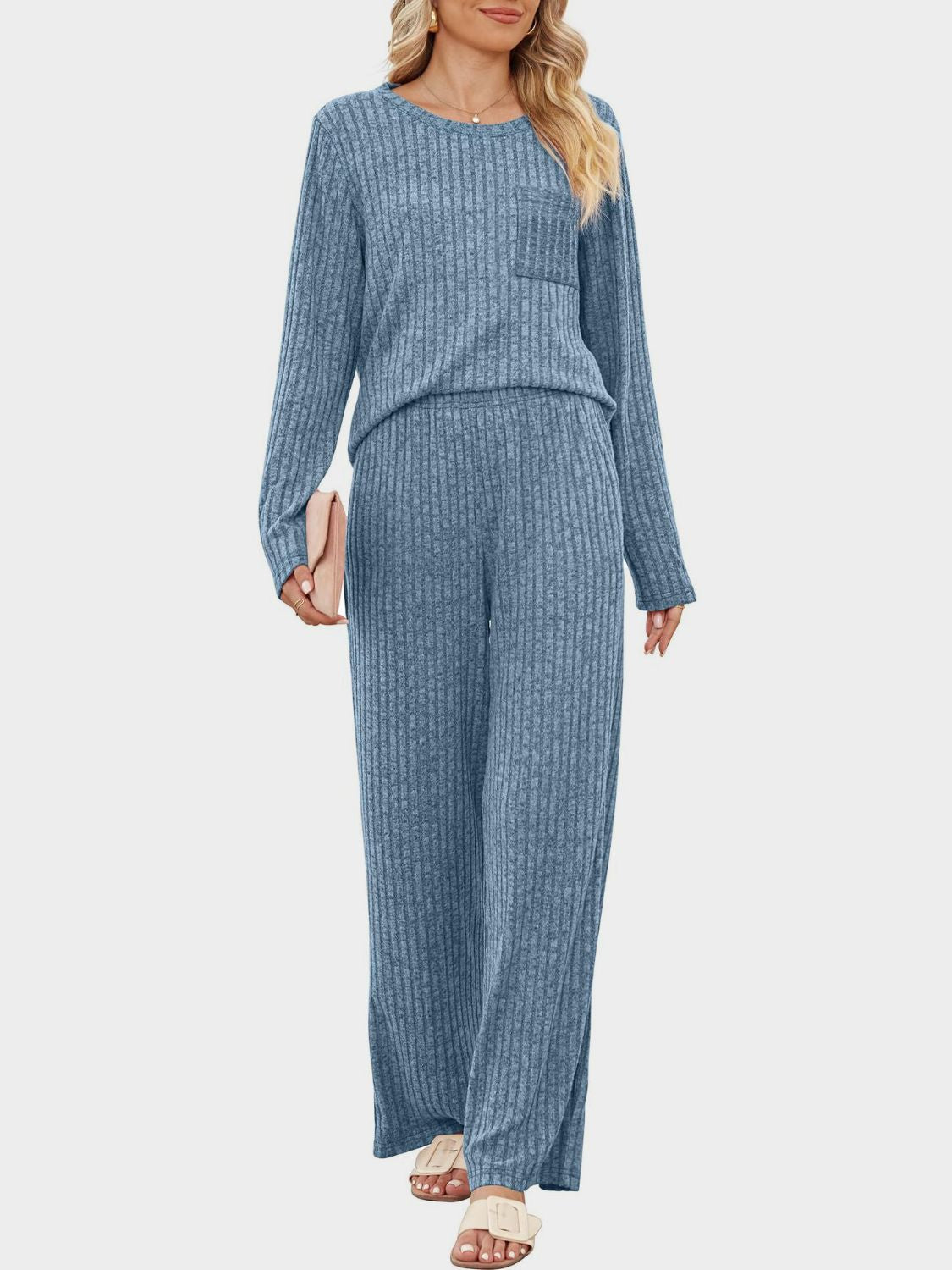 Henriette | Set consisting of a long-sleeved top and crew-neck trousers