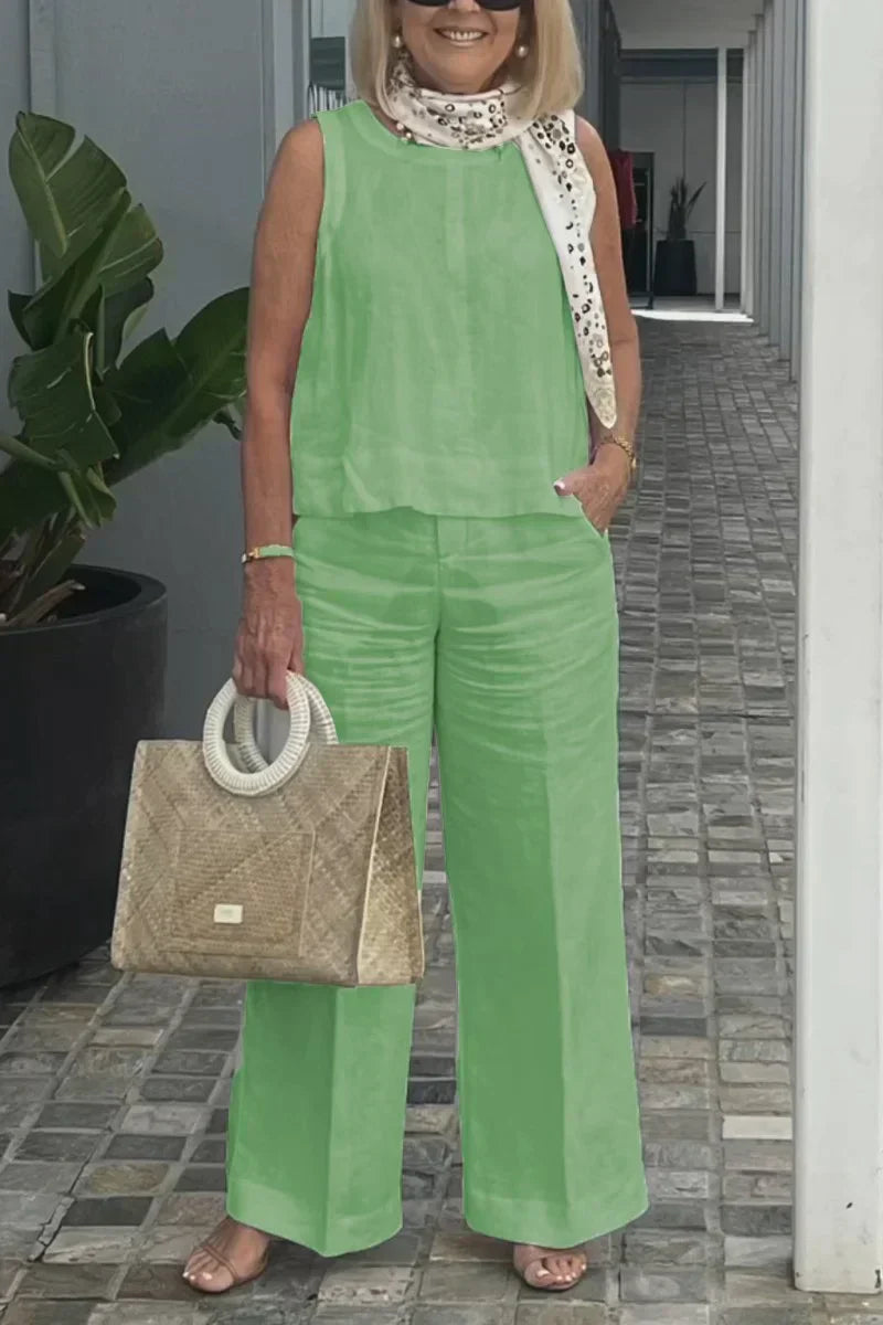 Giovanna® | Elegant Sleeveless Outfit