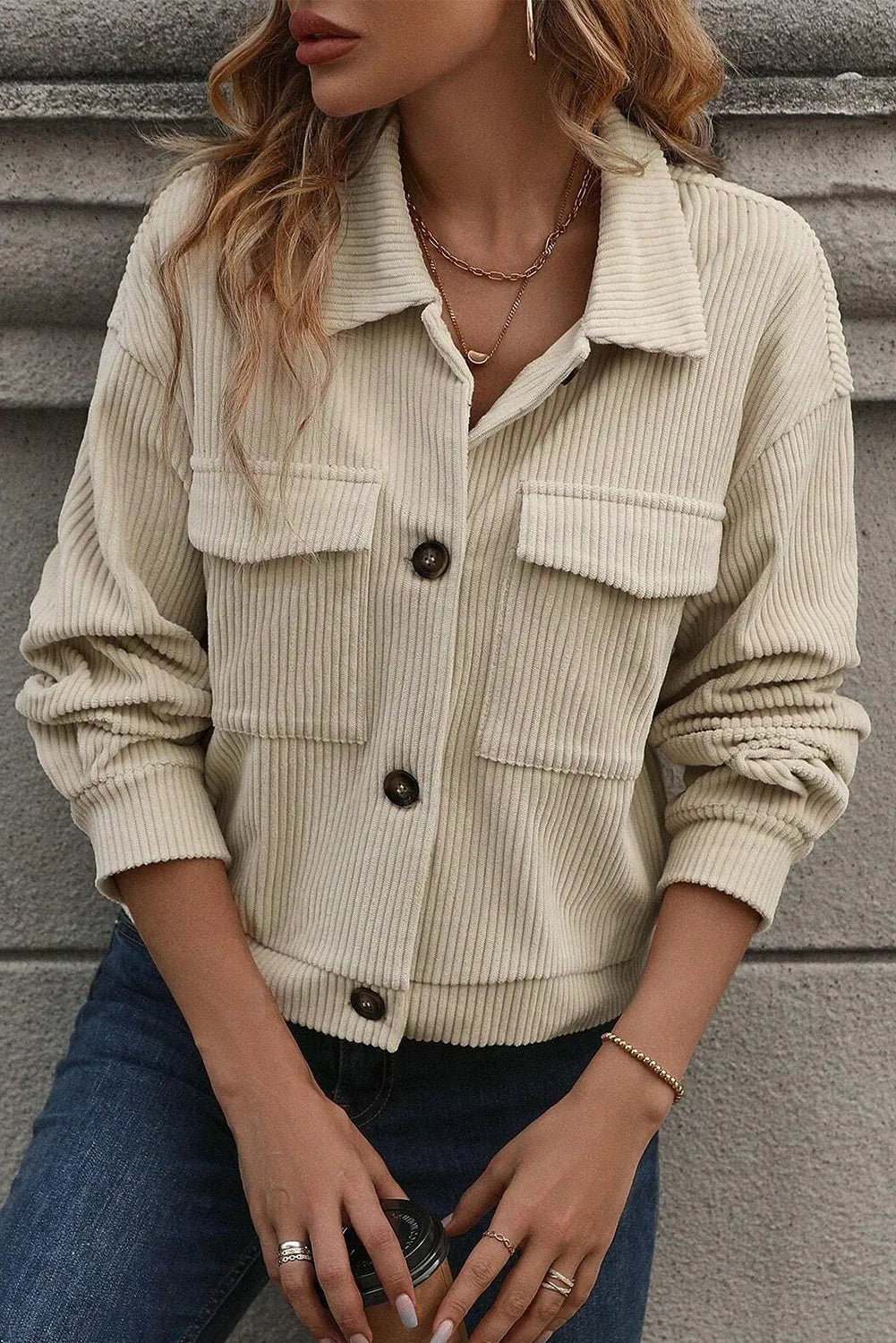 Nina | Jacket with pockets, collar and buttons