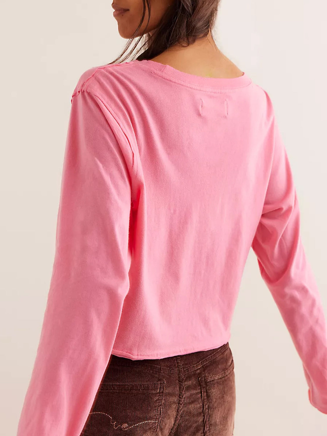 Julia | Long sleeve, cropped crew neck t-shirt