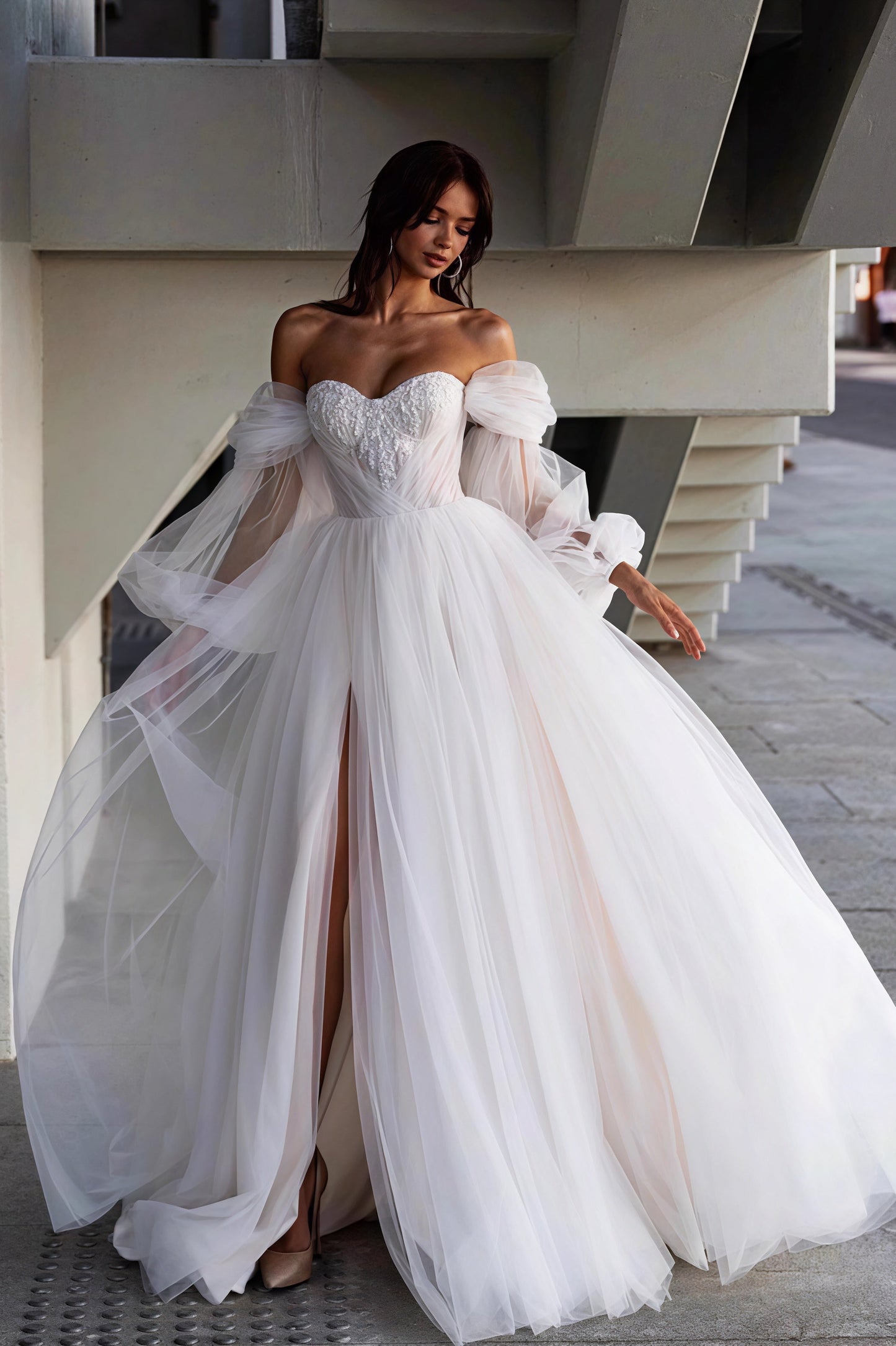 Elegant Forest Long Sleeve Train Wedding Dress