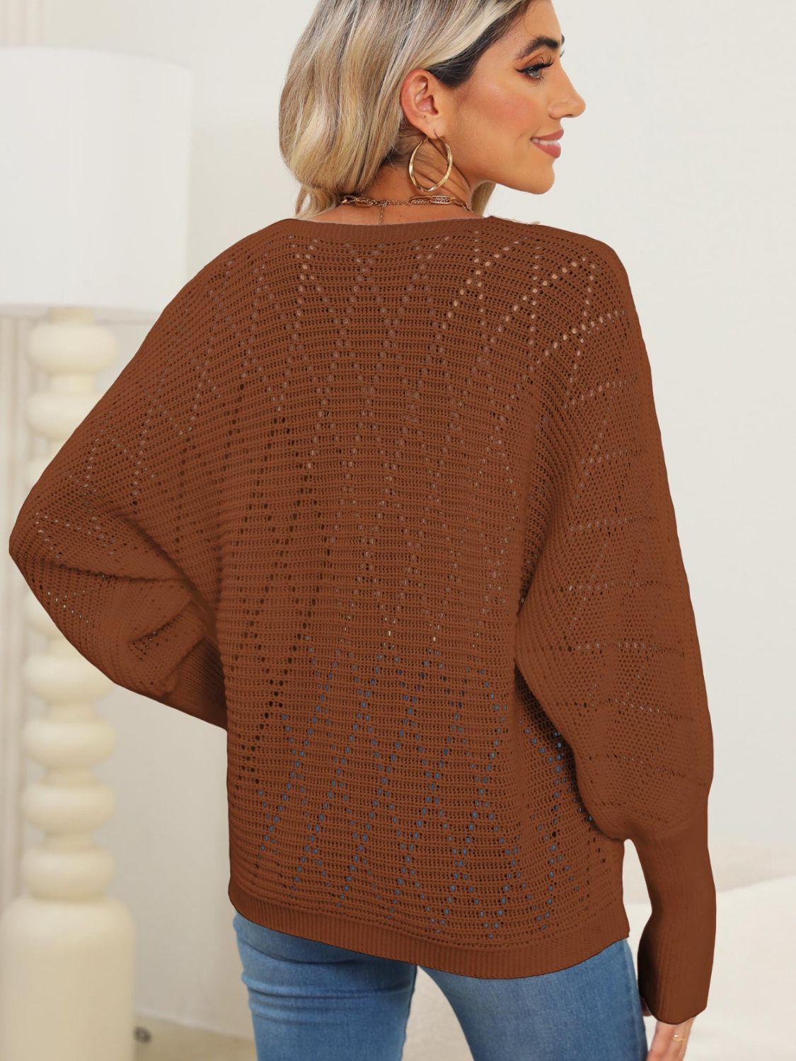 Juliana | Long sleeve sweater with V-neck and lace detail