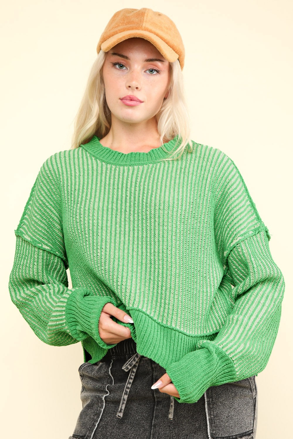 Magdalena | Short, striped slit sweater with visible seams
