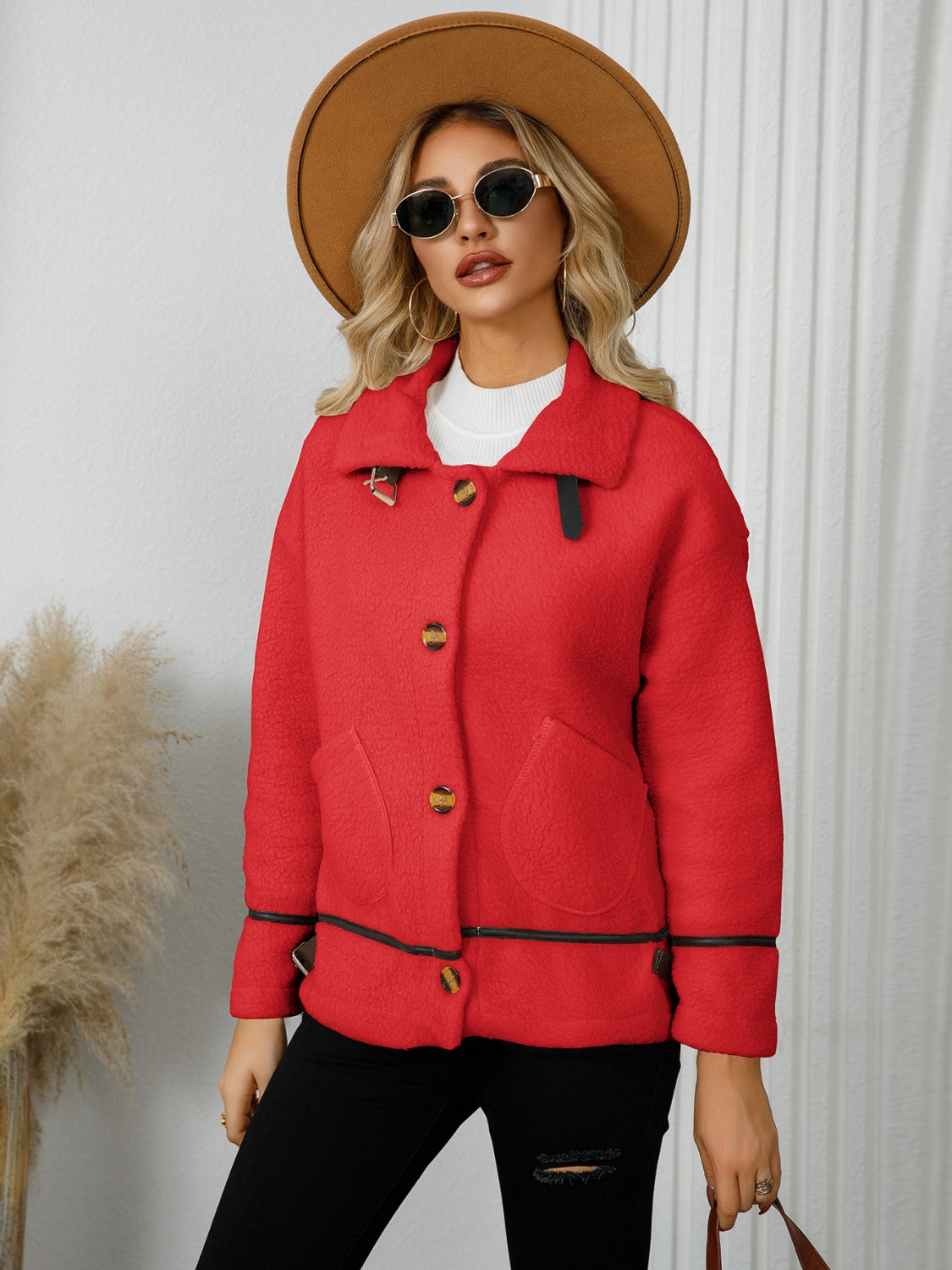 Edith | Jacket with pockets and button placket and collar