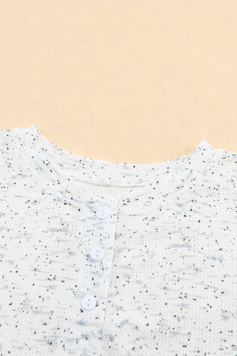 Josefina| Fashionable and minimalist winter top