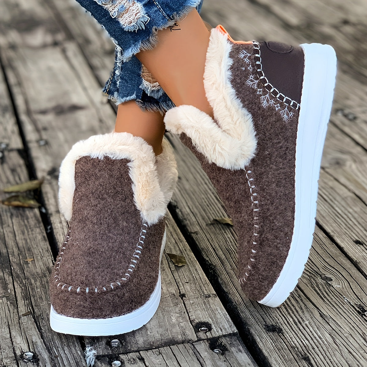 Isabel | Cozy winter slippers for women: fleece lining, PU sole and soft fabric construction