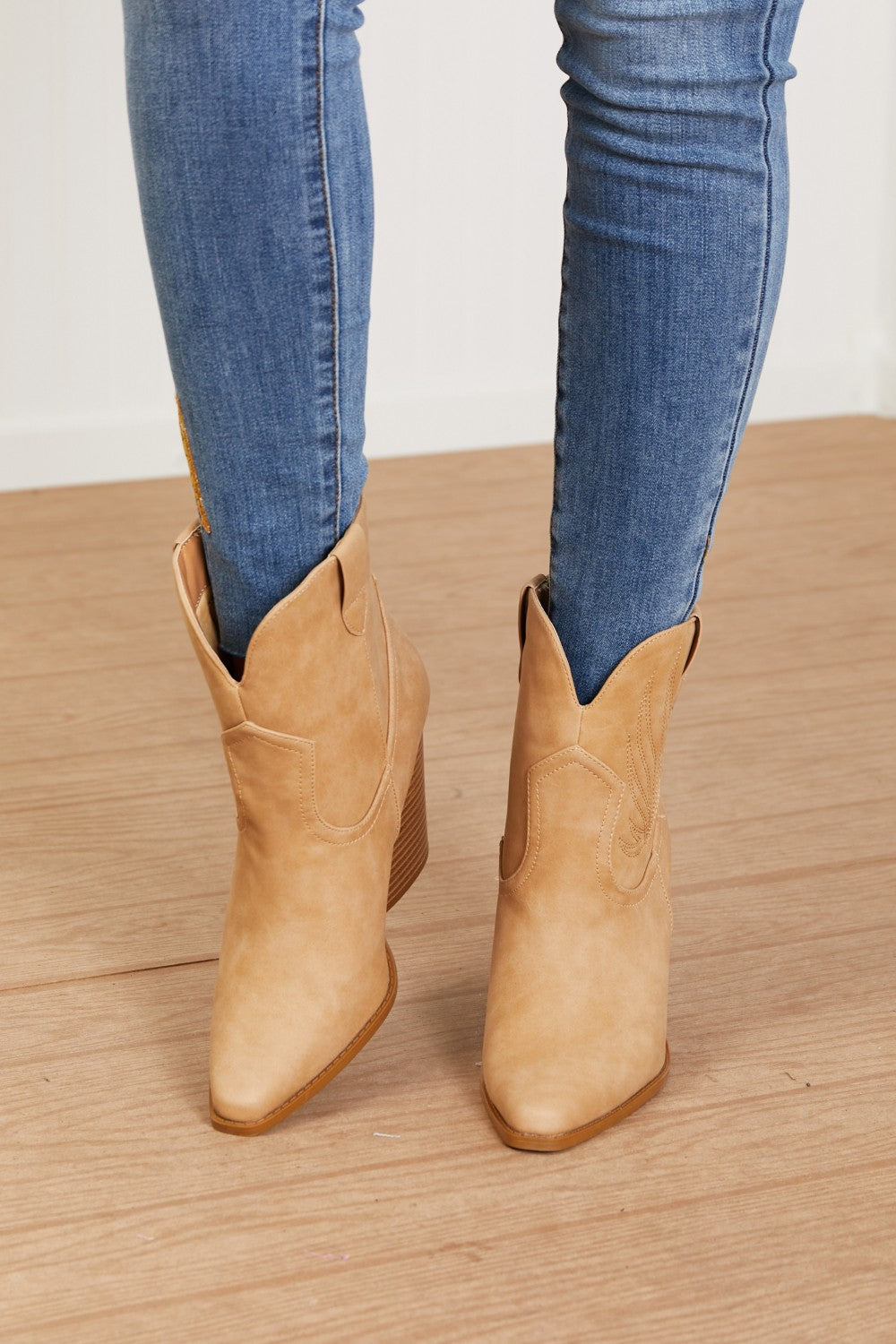 Miranda | Comfortable and stylish orthopedic footwear