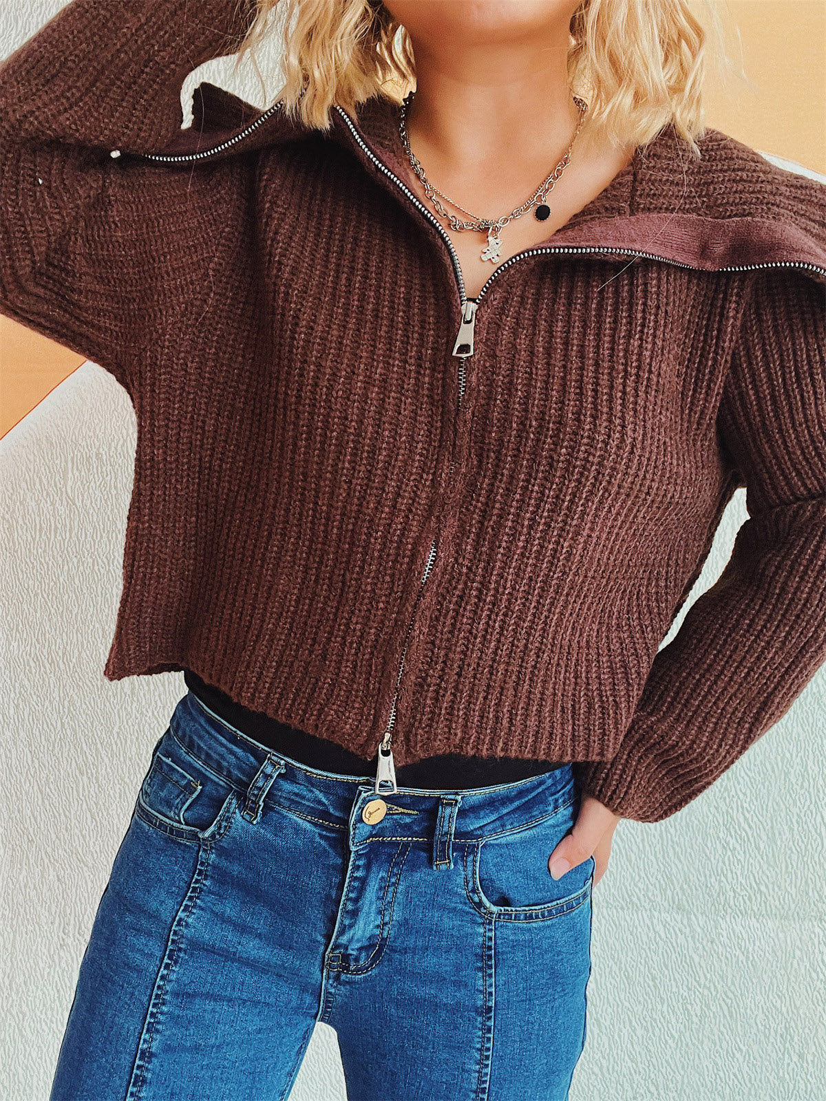 Estefanía | Long-sleeved cardigan with collar and zip