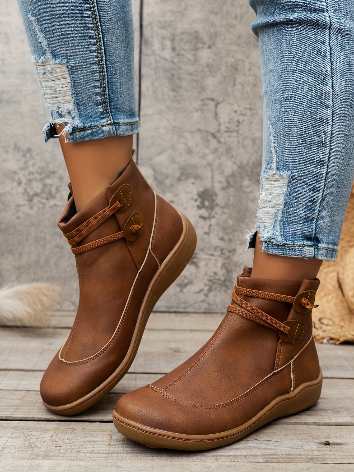 Flor | Lightweight, supportive orthopedic boots.