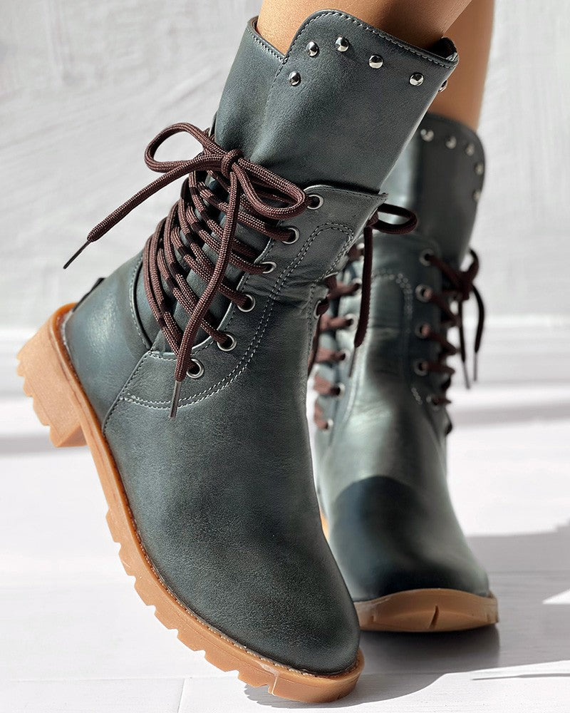 Helga | Modern and supportive orthopedic boots.