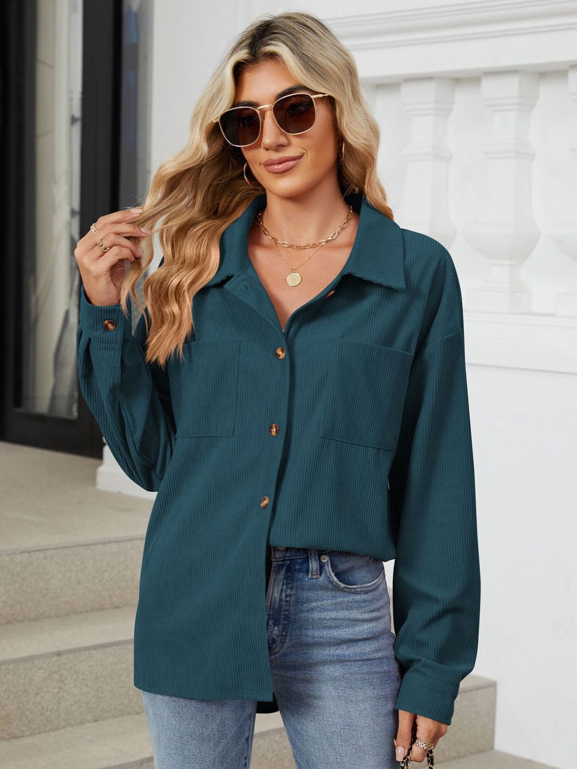 Ines | Long-sleeved outerwear with a button placket and dropped shoulders