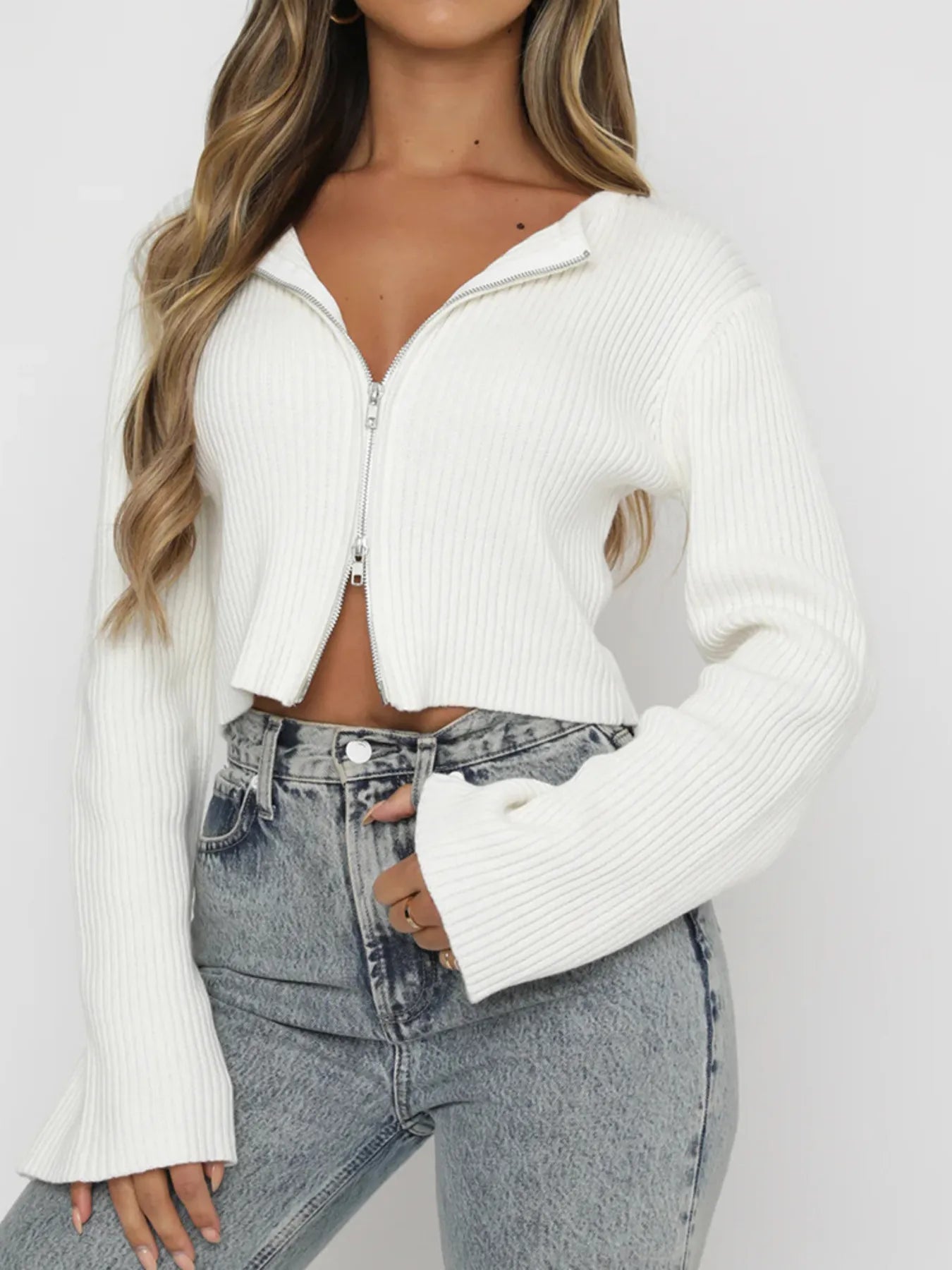 Valeria® | Long-Sleeved Ribbed Zip-Up T-Shirt