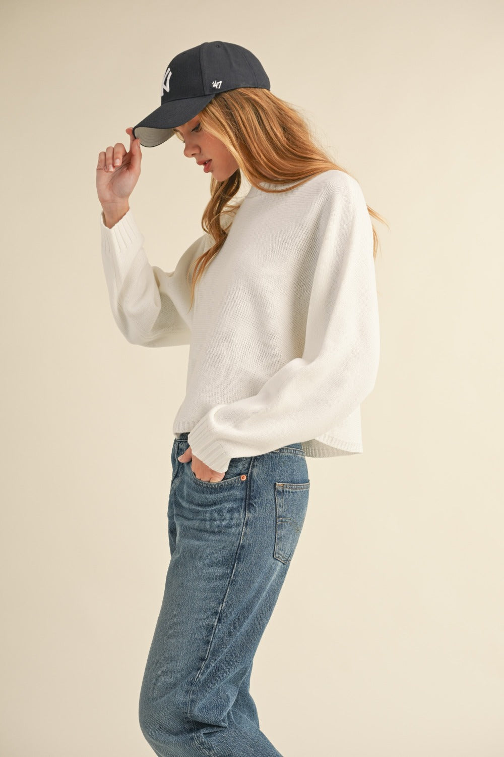 Alicia | Short crew neck sweater with dolman sleeves from Mable