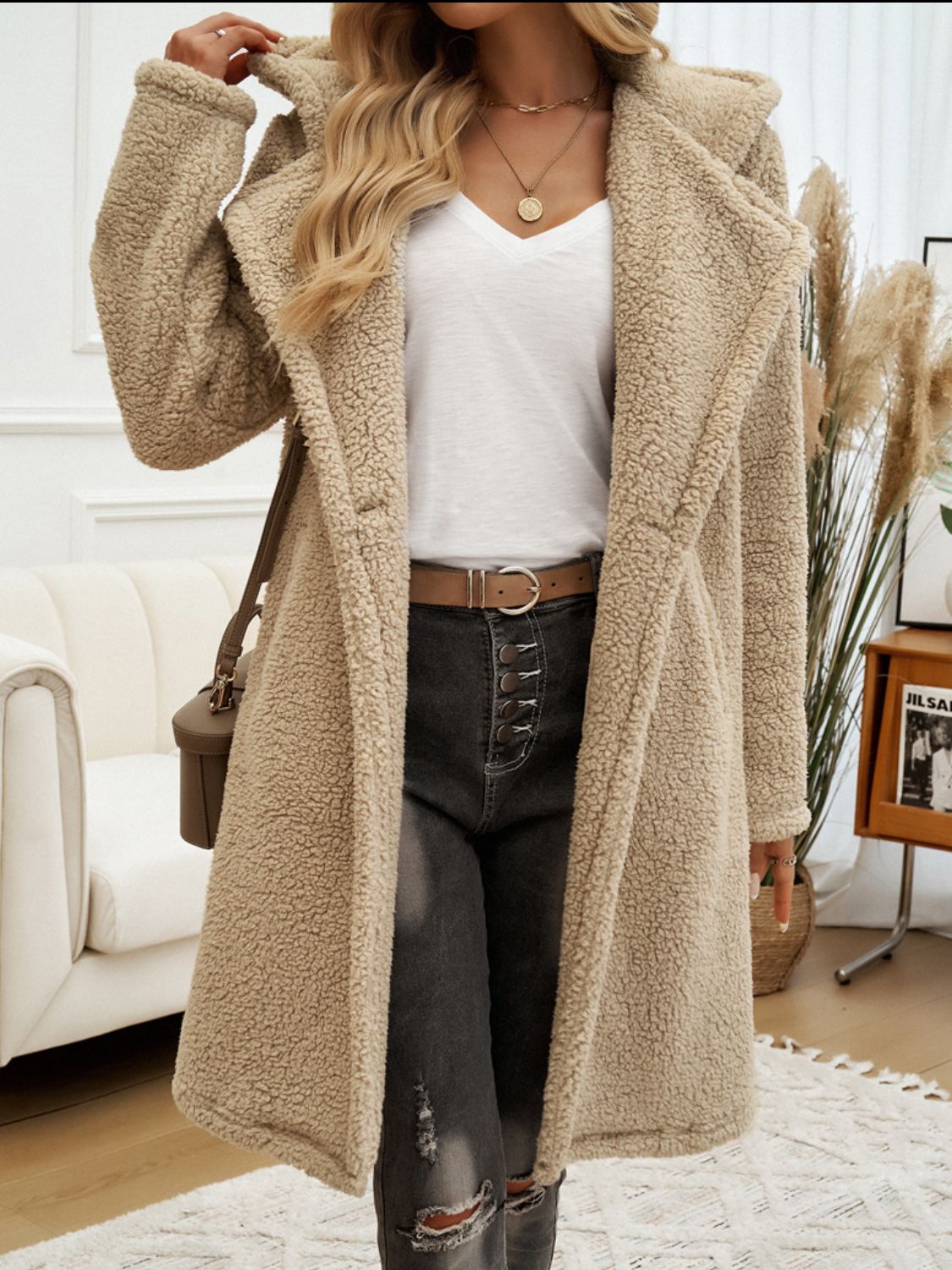 Elsa | Long sleeve teddy coat with hood and pockets