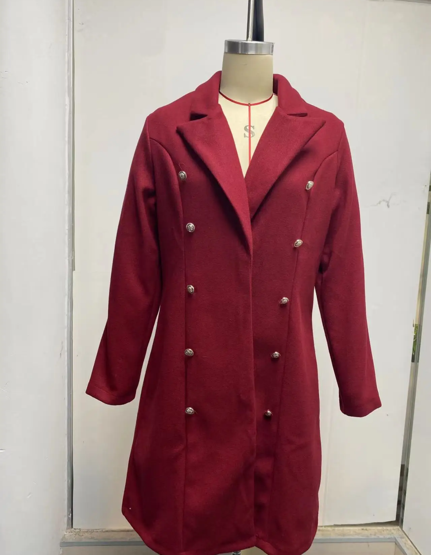 Hilda | Elegant and casual winter garment