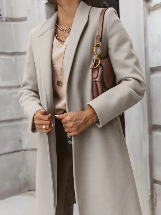Adela | Relaxed and timeless winter garment