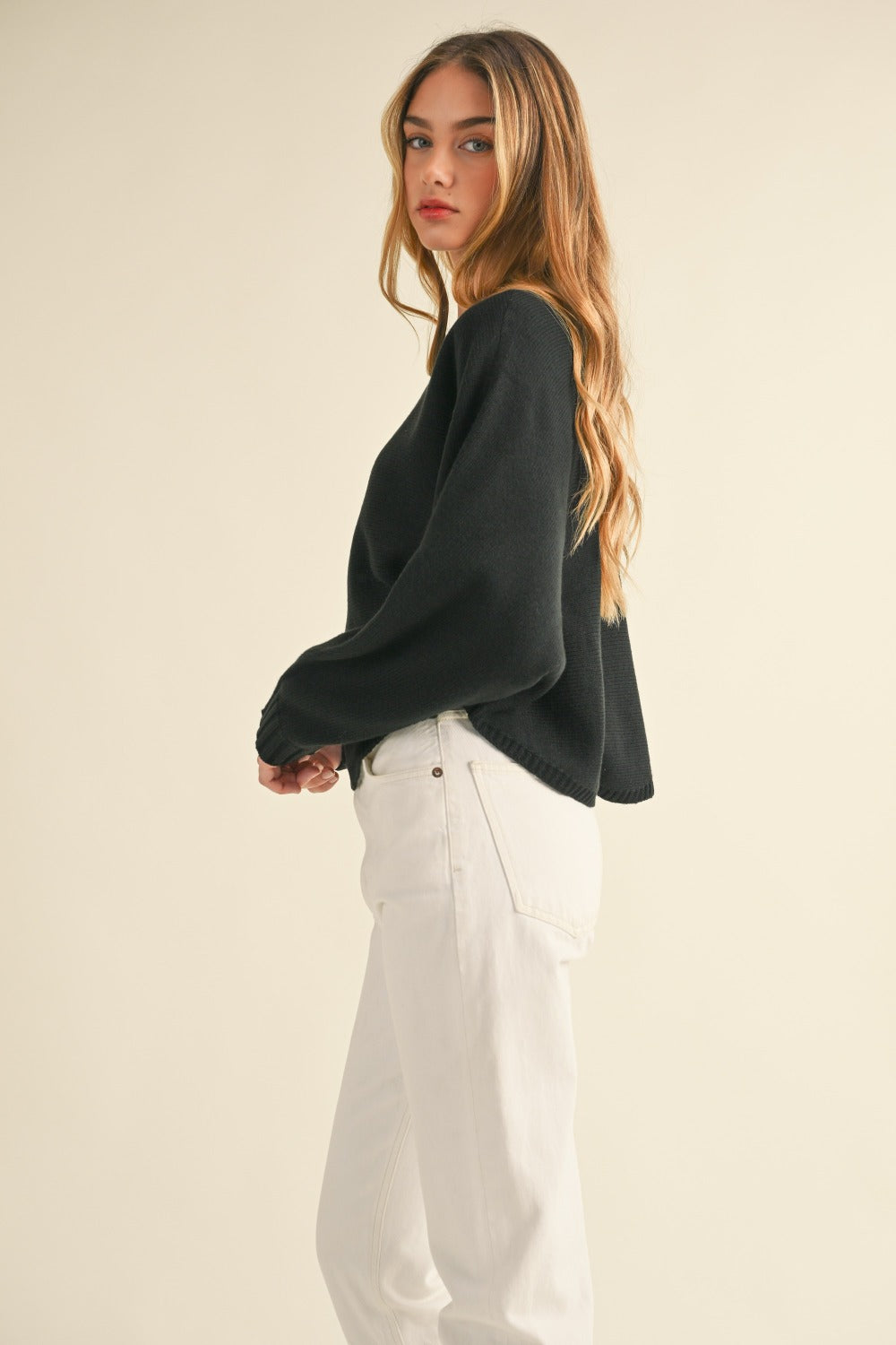 Irene | Short crew neck sweater with dolman sleeves from Mable