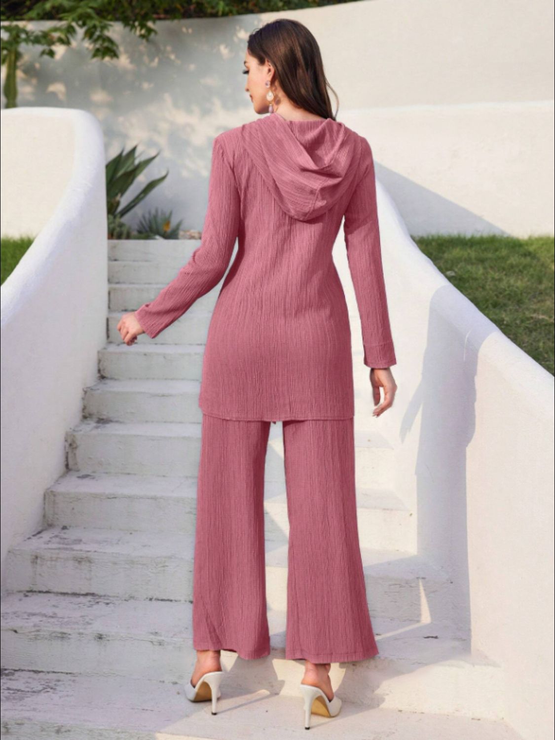Annelie | Set consisting of a long-sleeved hooded top and tie-dye trousers