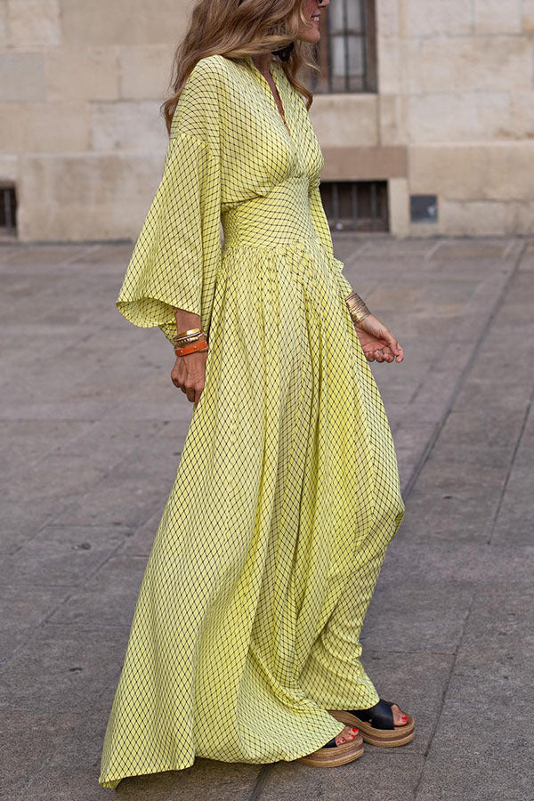 Noemí® | Polished Long Sleeve Loose V-Neck Waist Control Large Hem Dress
