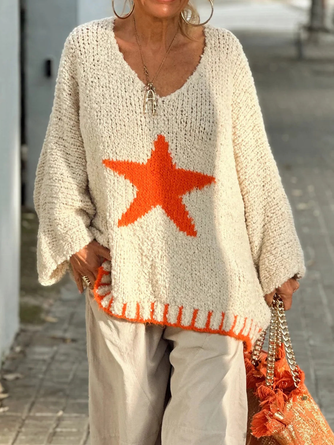 Ingrid | Long-sleeved oversized sweater with a star V-neck