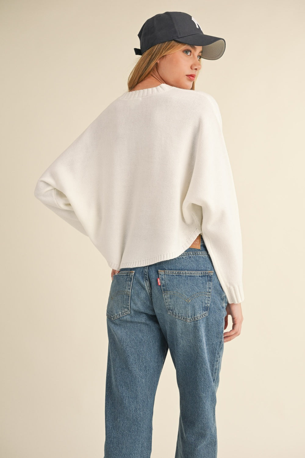 Alicia | Short crew neck sweater with dolman sleeves from Mable
