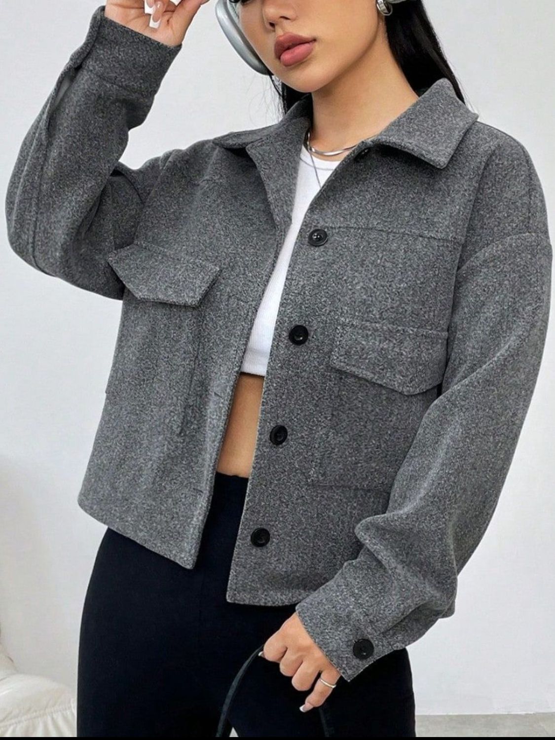 Henriette | Long-sleeved outerwear with a button placket and dropped shoulders