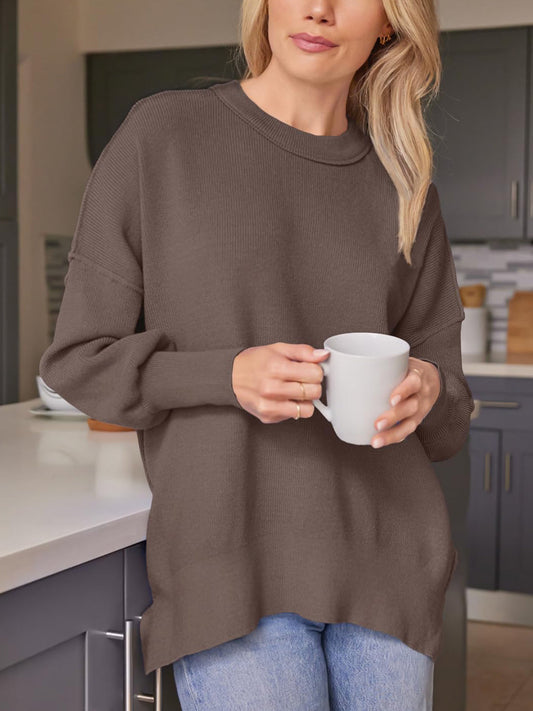 Evelyn | Slit sweater with a crew neck and dropped shoulders
