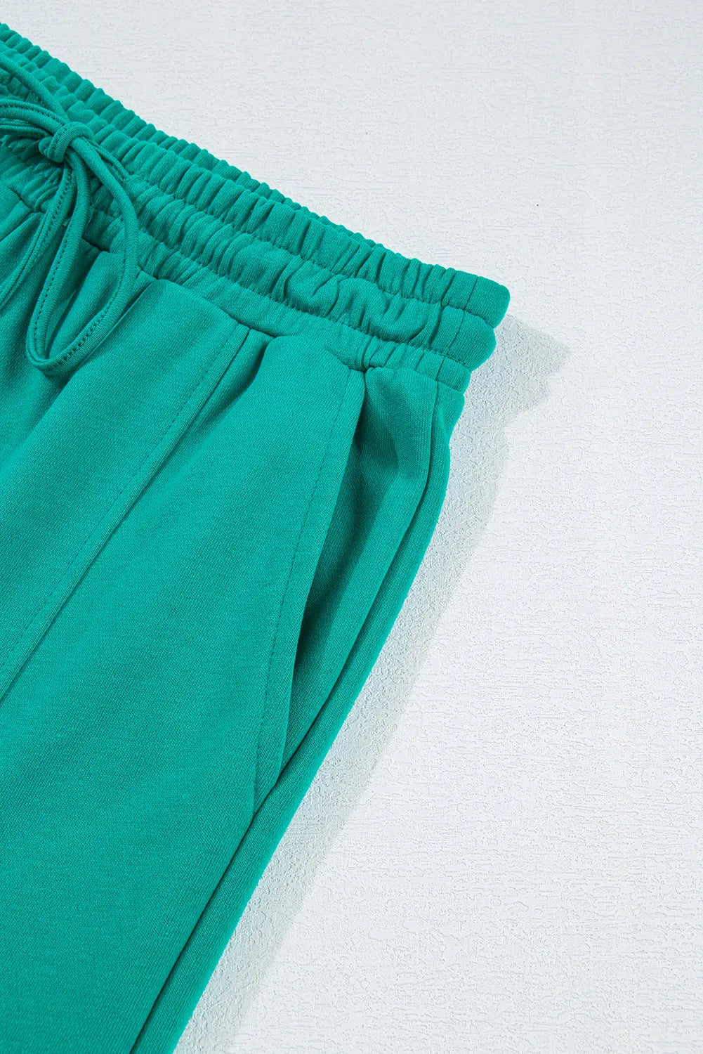 Yazmin | Complete set consisting of a long-sleeved crew-neck shirt and drawstring trousers