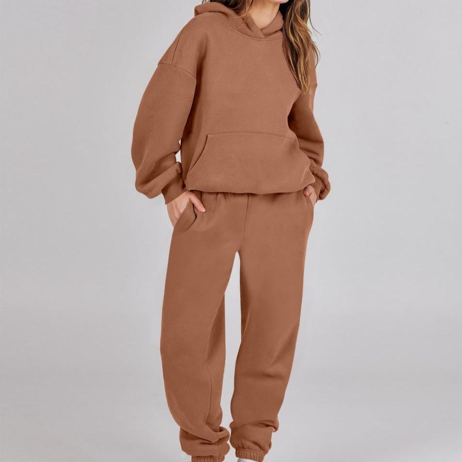 Barbara | Vibrant fall hoodie and sweatpants set for women