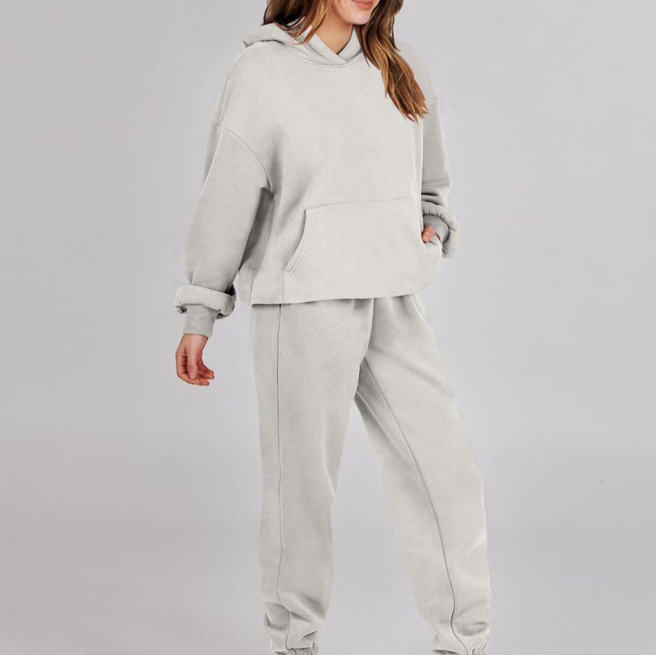 Barbara | Vibrant fall hoodie and sweatpants set for women