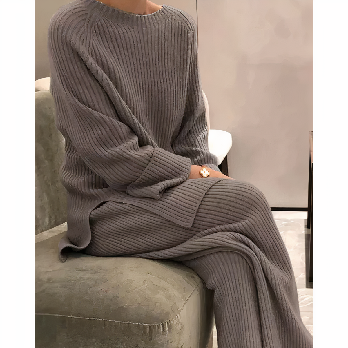 Verónica | Casual set consisting of a knitted sweater and trousers