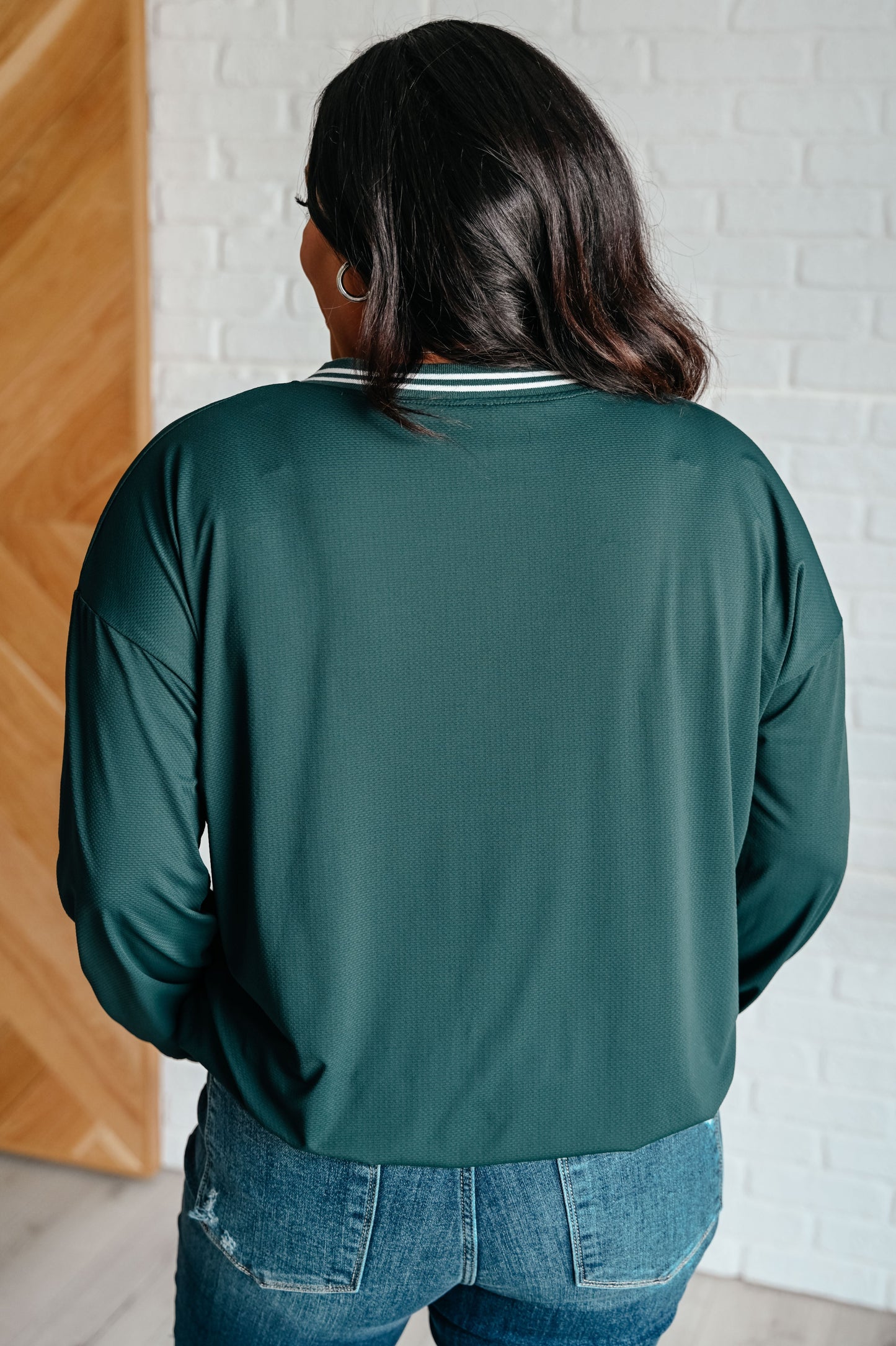 Daria | All Out Comfort V-neck sweater in midnight green