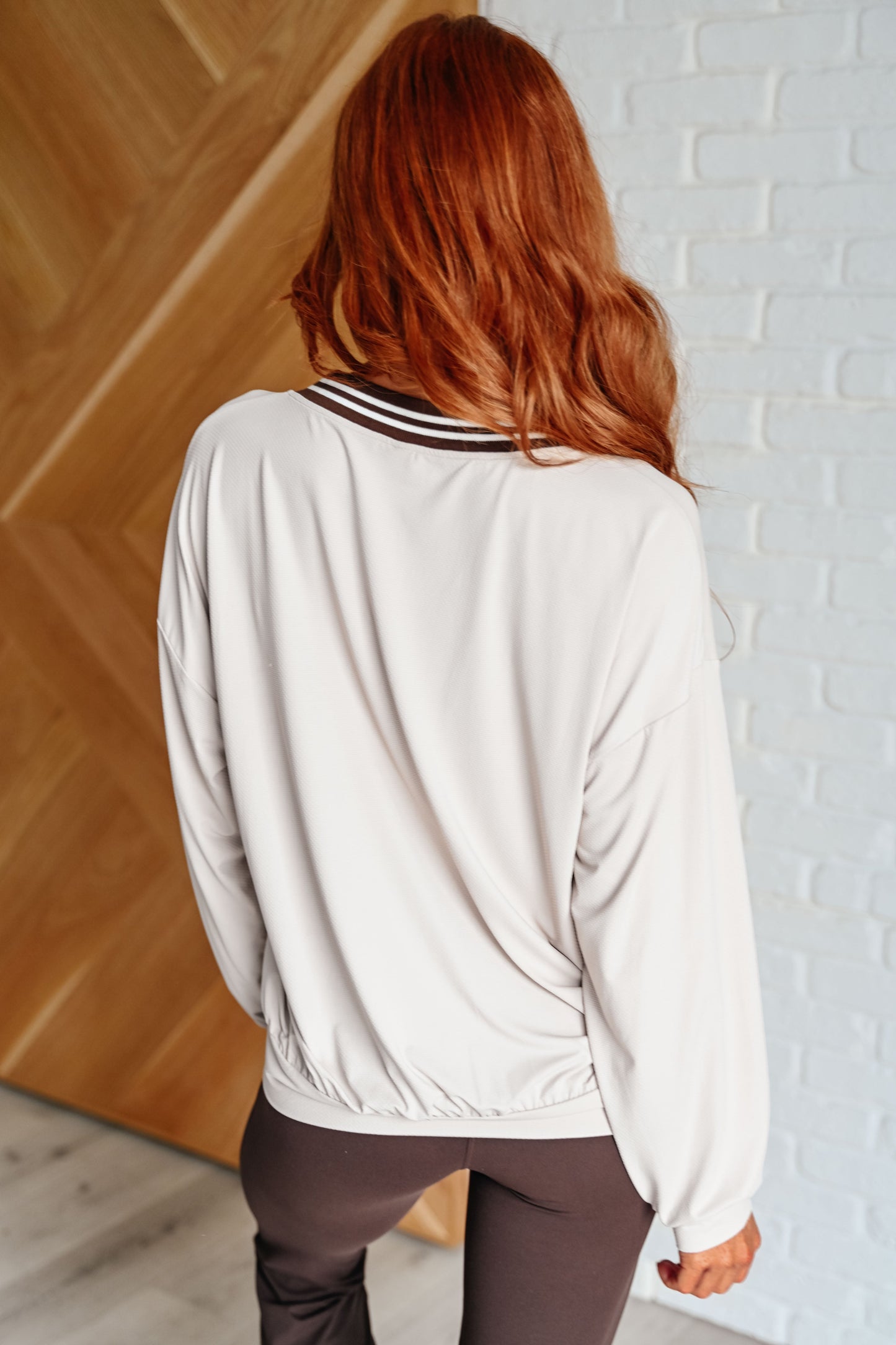Leire | All Out Comfort V-neck sweater in mocha cream