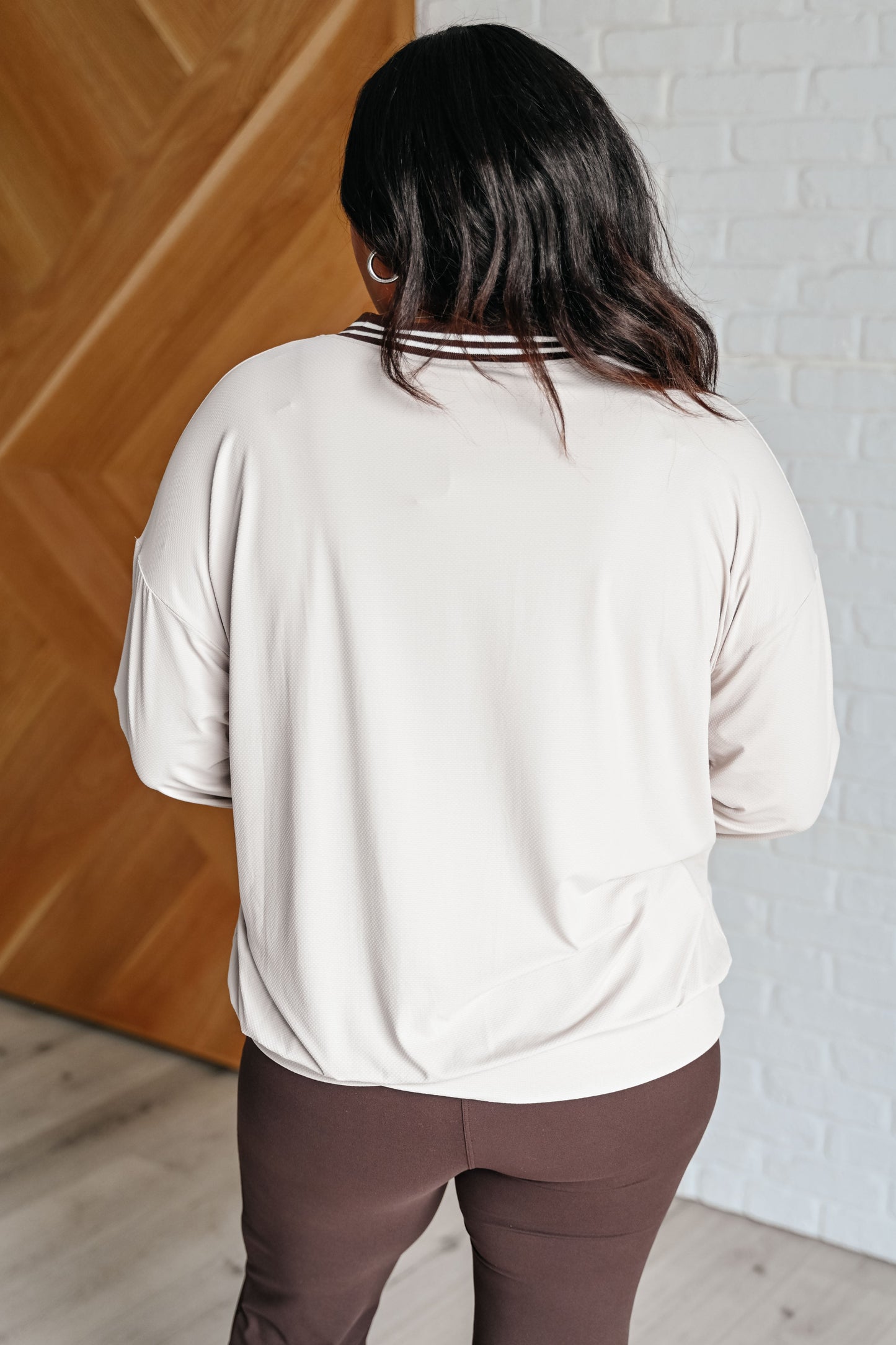 Leire | All Out Comfort V-neck sweater in mocha cream