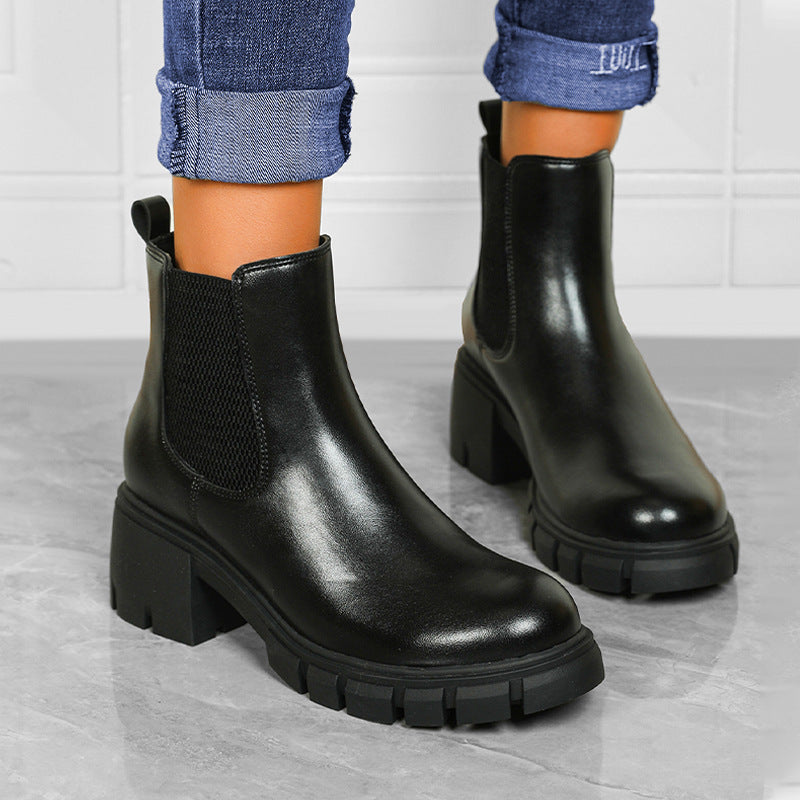 Lourdes | Supportive orthopedic boots