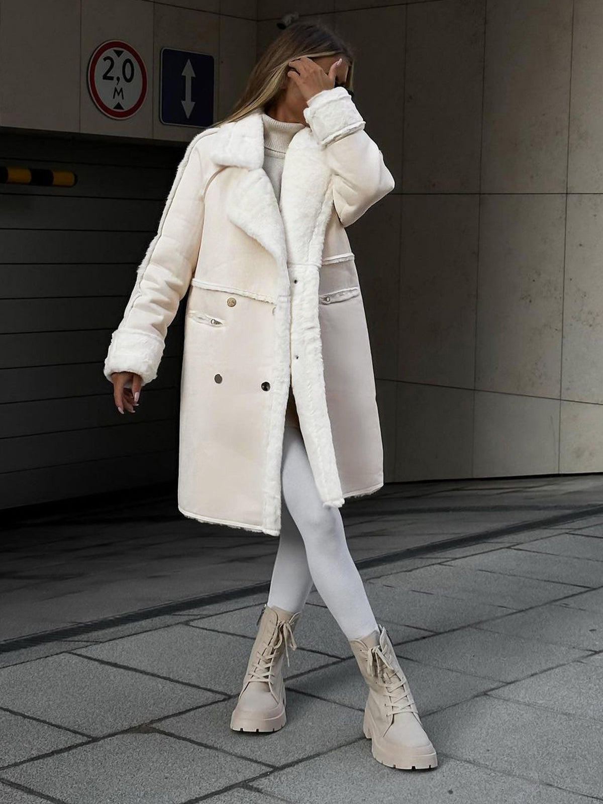 Renata® | Trench coat elegant and laine for women