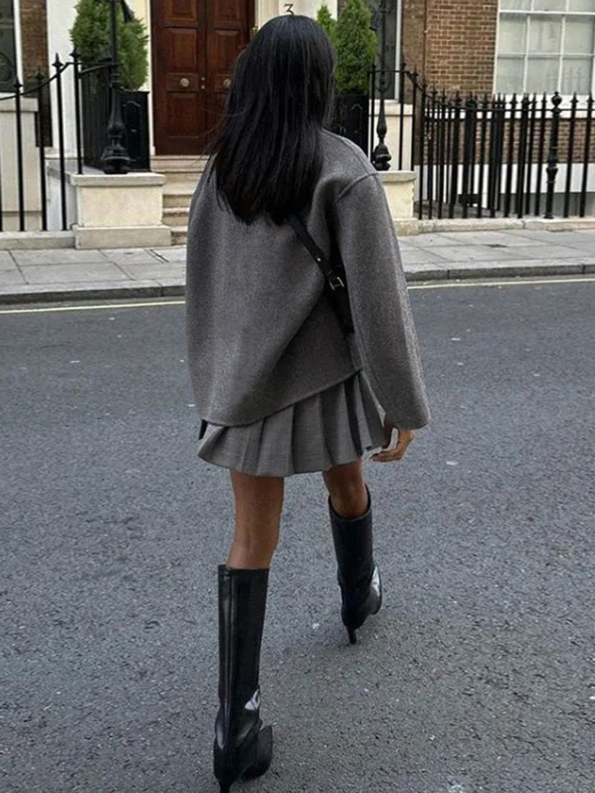 Valeria | Modern oversized coat with buttons