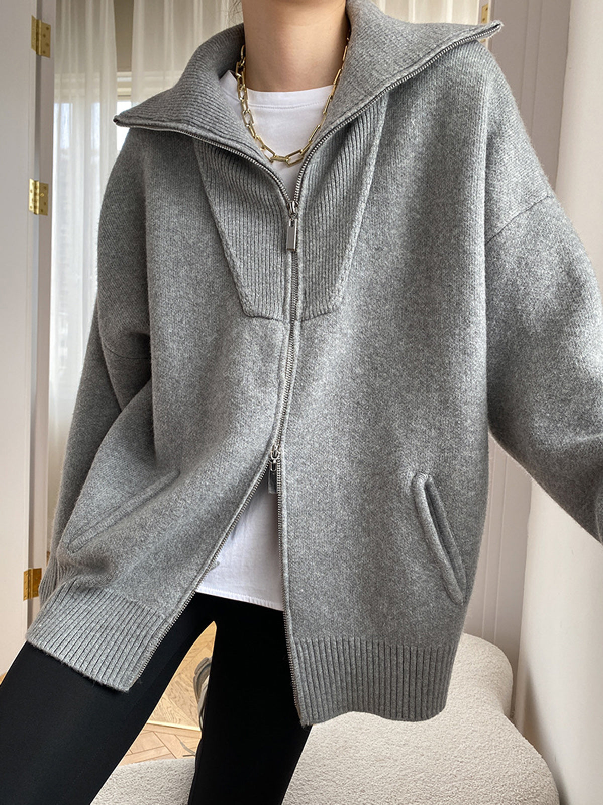 Silvia | Classic and stylish winter cardigan