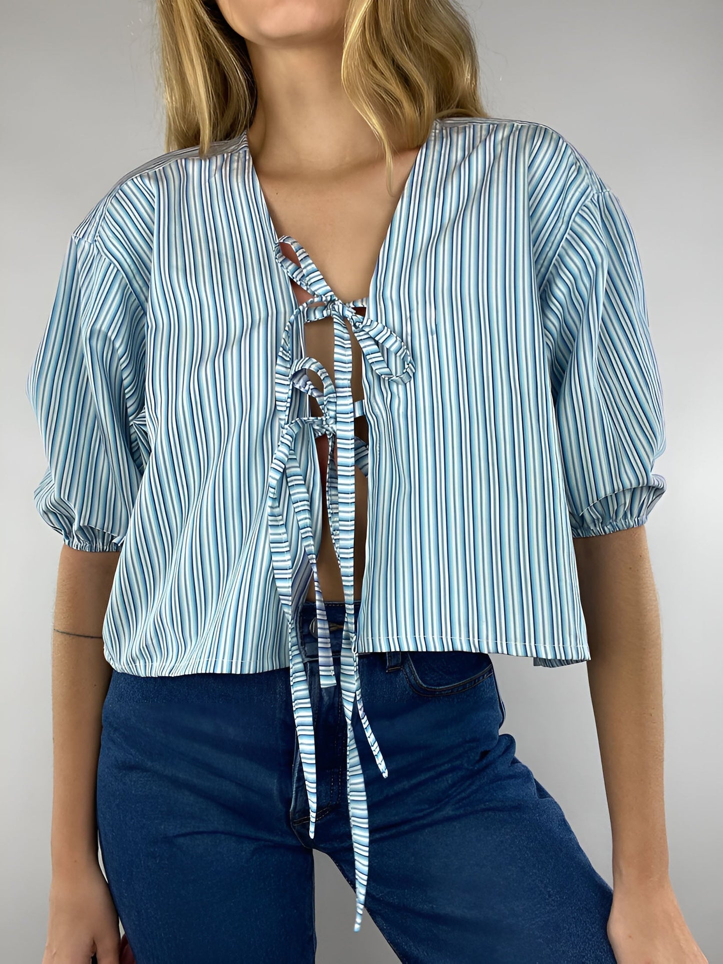 Andresa® | Elegant Blouse With A Tie Collar