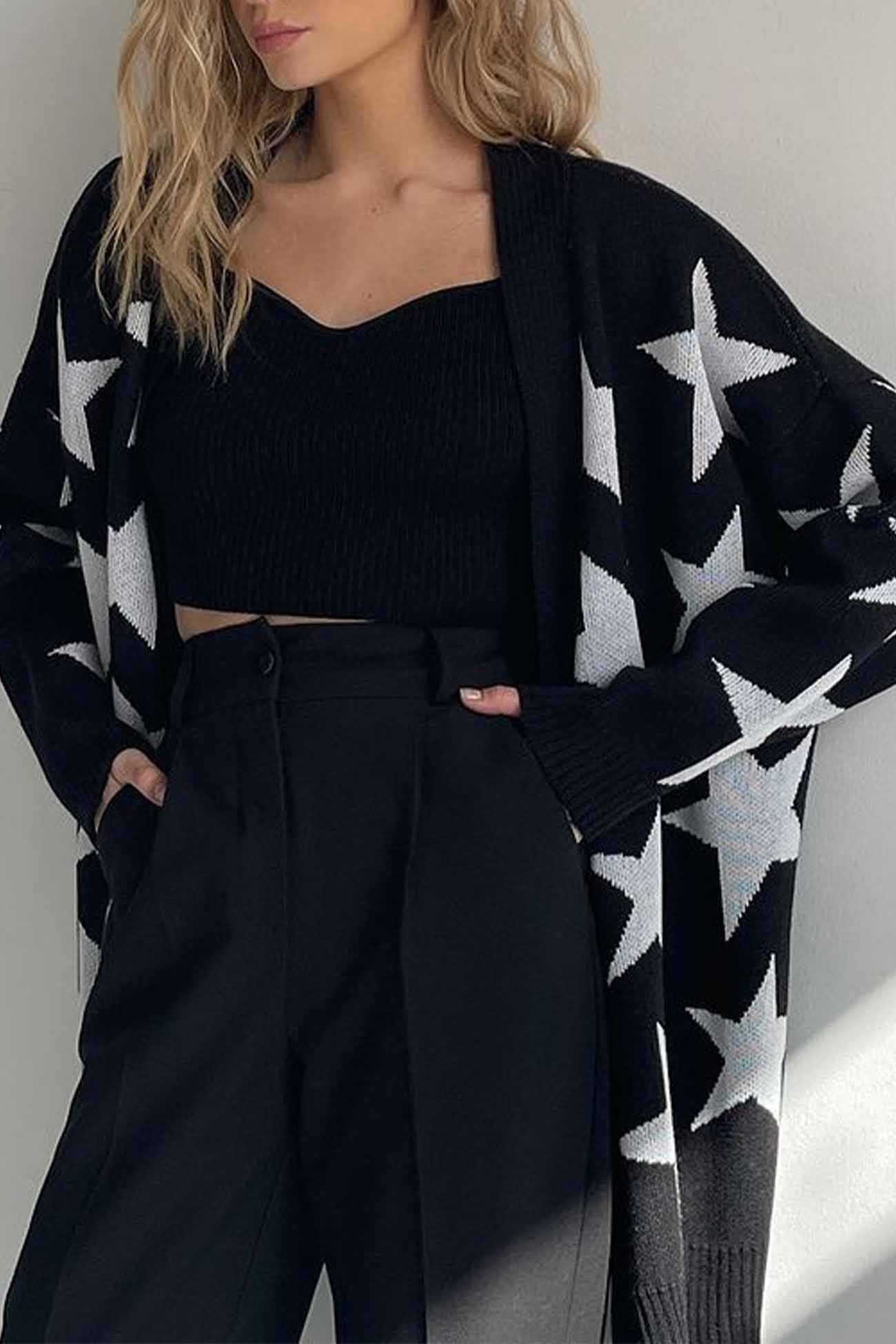 Samantha | Knitted cardigan with contrasting stars and buttons