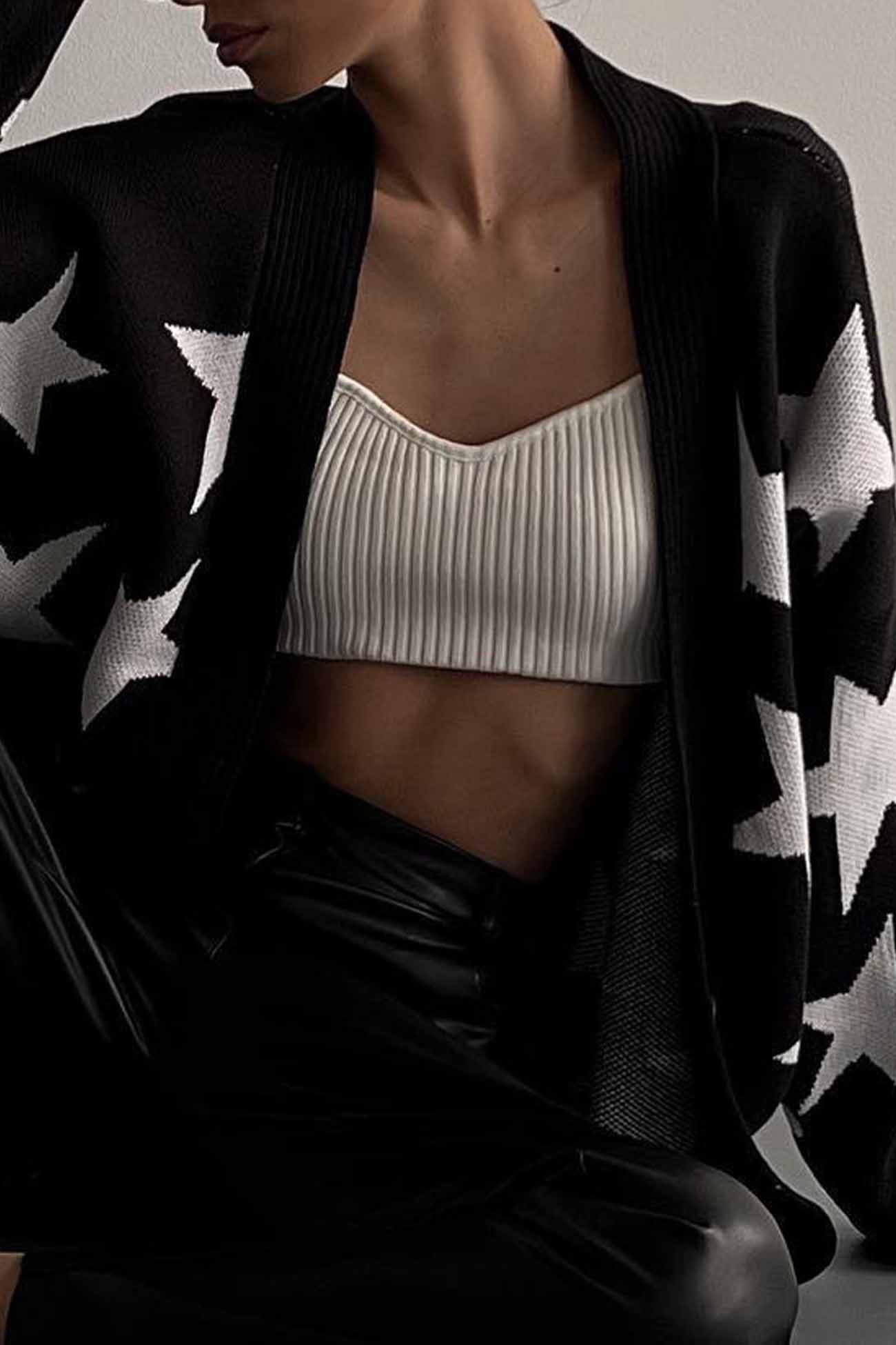 Samantha | Knitted cardigan with contrasting stars and buttons