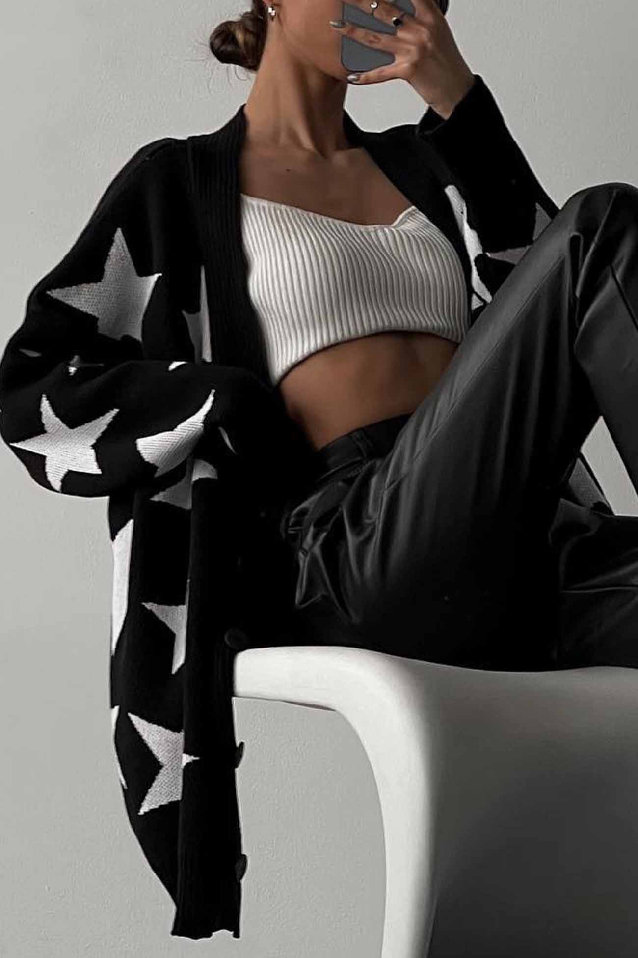 Samantha | Knitted cardigan with contrasting stars and buttons