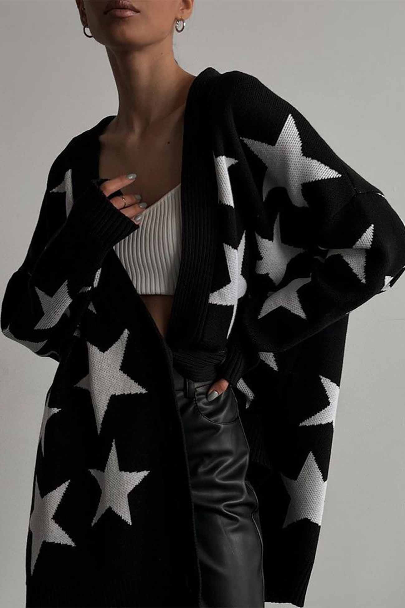 Samantha | Knitted cardigan with contrasting stars and buttons